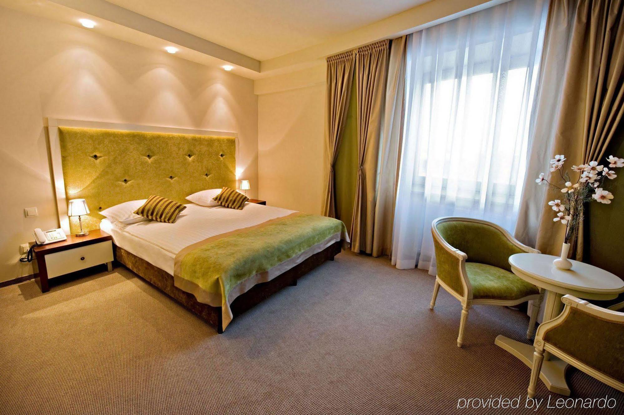 Hotel Prezydencki 4-Star Rzeszów Cameră foto